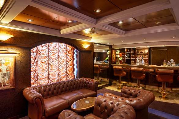 MSC Cruises MSC Orchestra La Cubana Cigar Lounge 2 ©MSC Rights - Ivan Sarfatti.jpg
